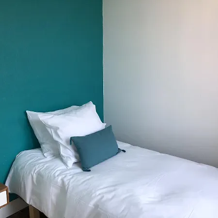 Bed & Breakfast La Tour Louise 2*